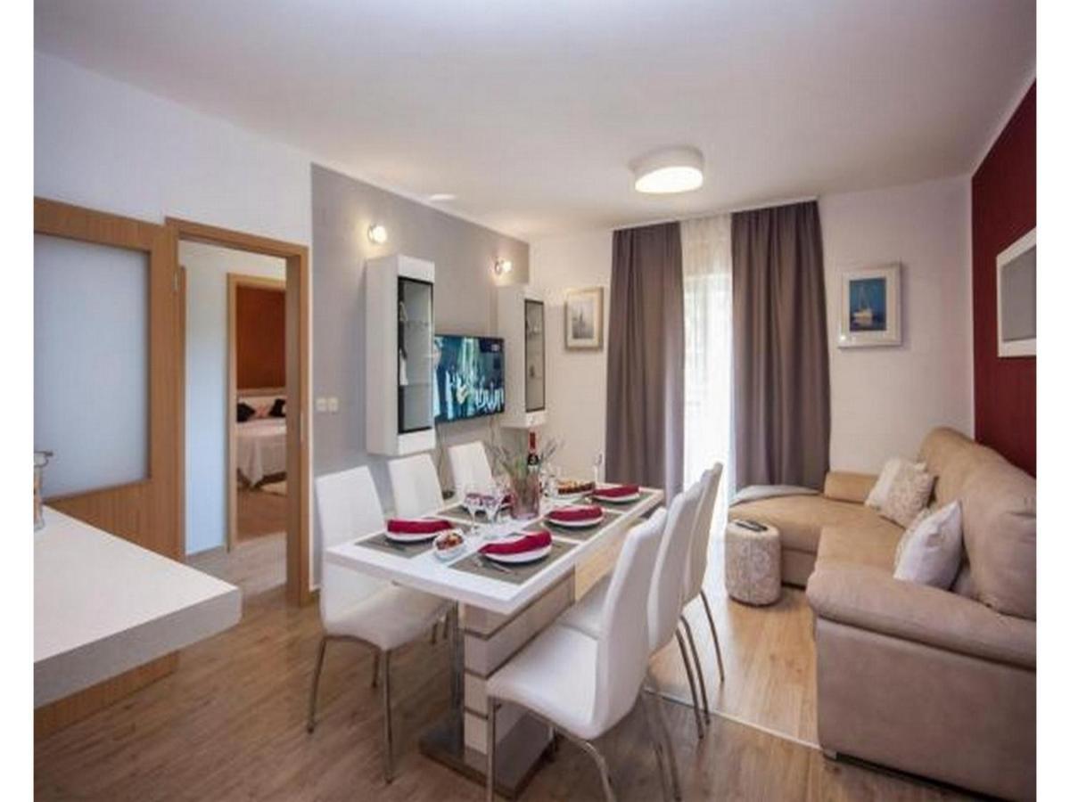 Apartment Dar Murter Luaran gambar