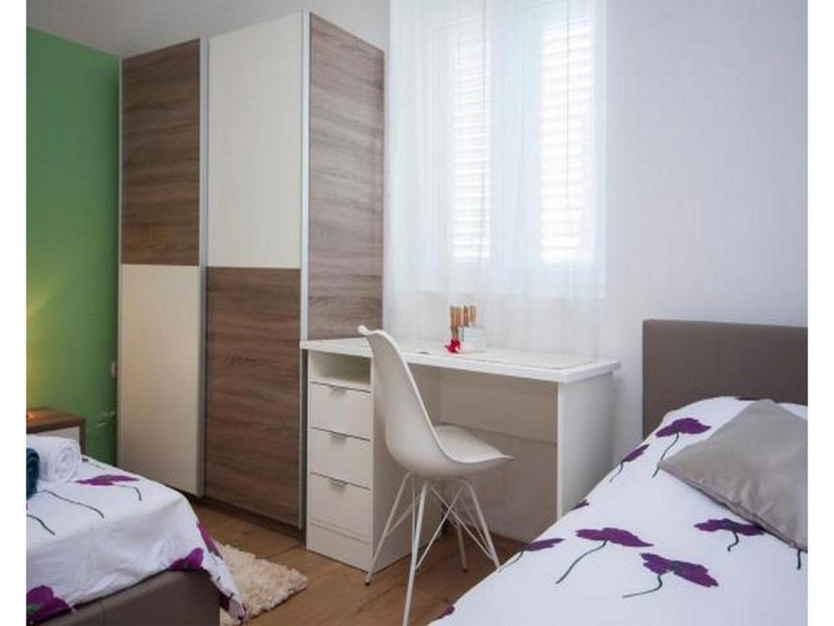 Apartment Dar Murter Luaran gambar