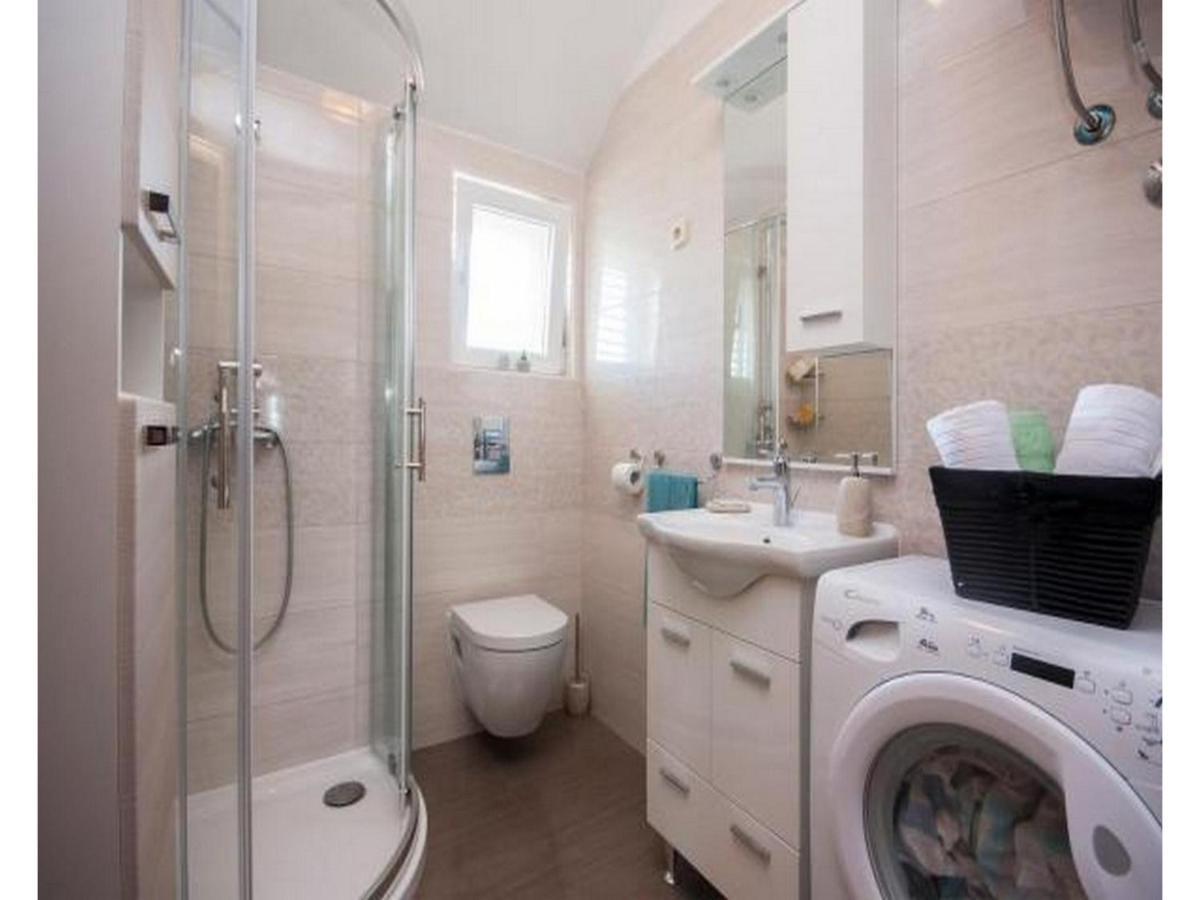Apartment Dar Murter Luaran gambar